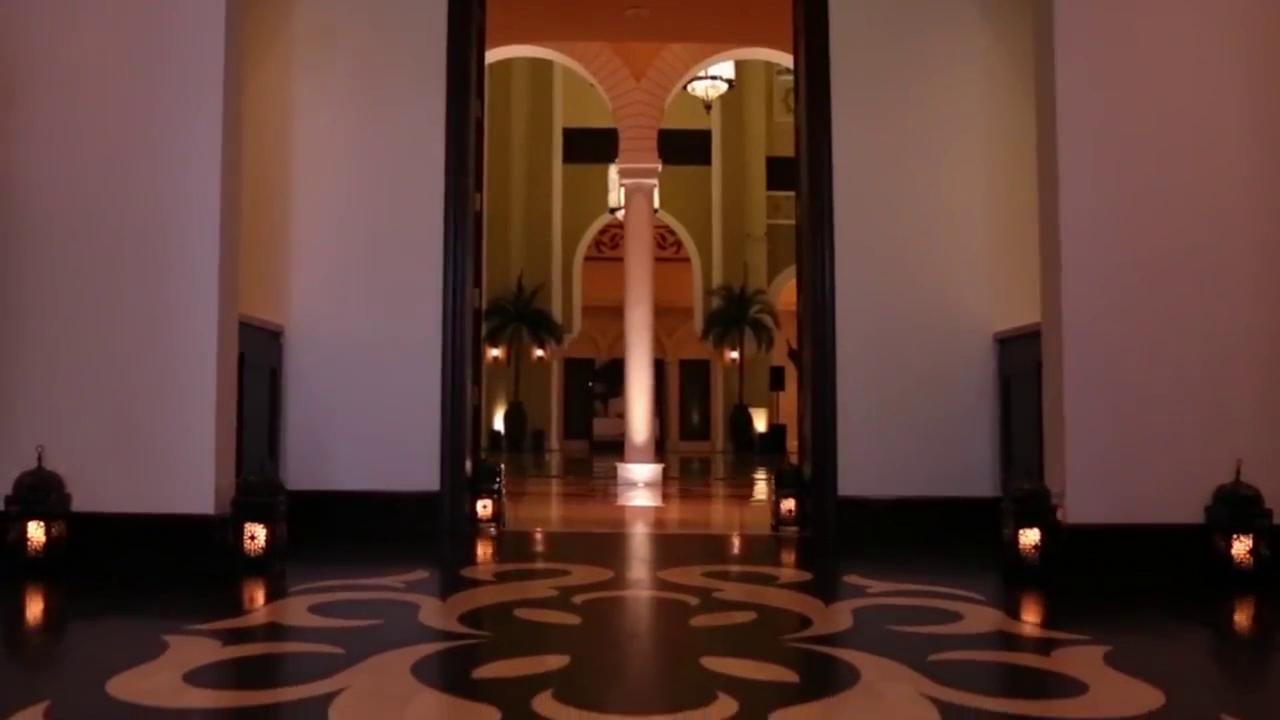 Partial Curl Ups Exercise